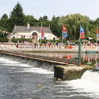 Le Nouvel Espace du Cher participe comme chaque année au festival Jour de Cher pour faciliter le passage des écluses.
Autour de Chenonceaux Communauté de communes Bléré-Val de Cher